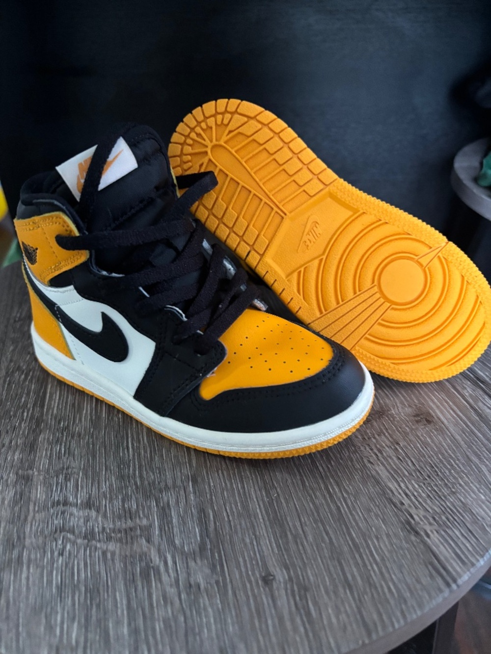 Little kids Jordan 1s